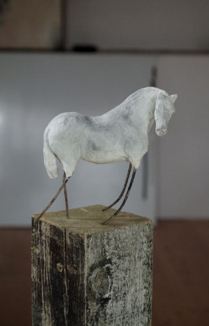 Skulptur, Pferdeplastik Paperclay